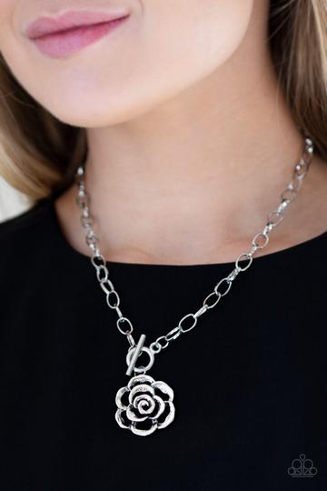 Paparazzi Beautifully In Bloom - Silver