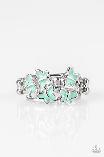 Paparazzi Fluttering Fashion - Green
