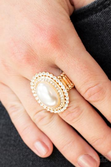 Paparazzi Opulently Olympian - Gold Ring