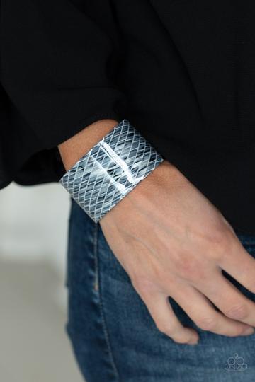 Paparazzi Vogue Revamp - Silver