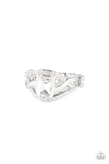 Paparazzi BLING It On! - White