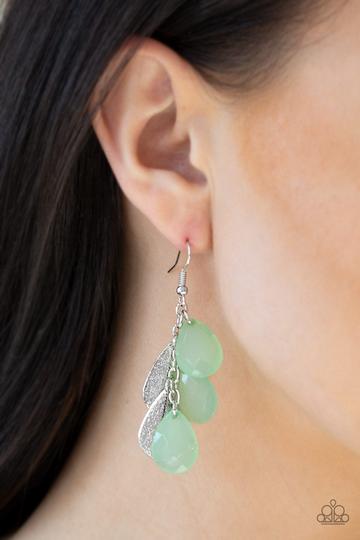 Paparazzi Seaside Stunner - Green