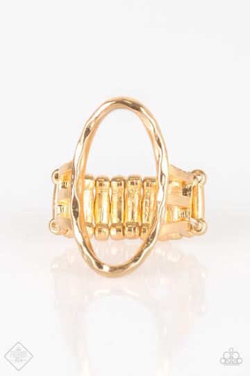 Paparazzi Center Chic - Gold