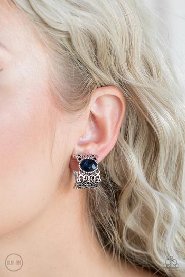 Paparazzi Glamorously Grand Duchess - Blue