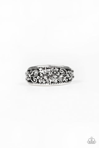 Paparazzi Breezy Blossoms - Silver