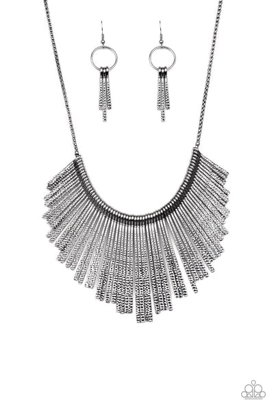 Paparazzi Metallic Mane - Black