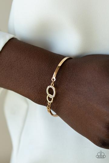 Paparazzi Simple Sophistication - Gold Bracelet