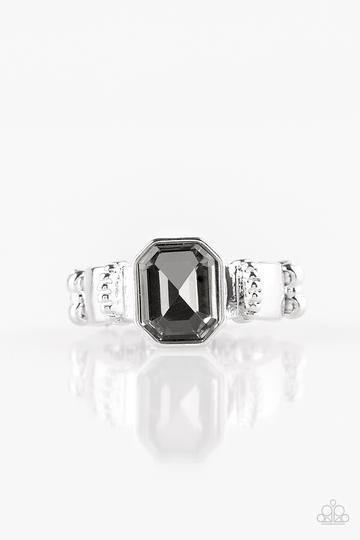 Paparazzi Regal Relic - Silver