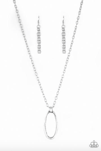 Paparazzi Grit Girl - Silver