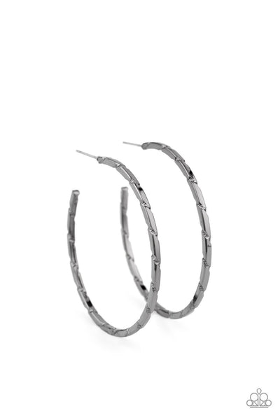 Paparazzi Unregulated - Black Earrings