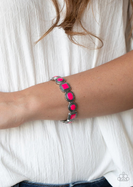 Paparazzi Vividly Vintage - Pink