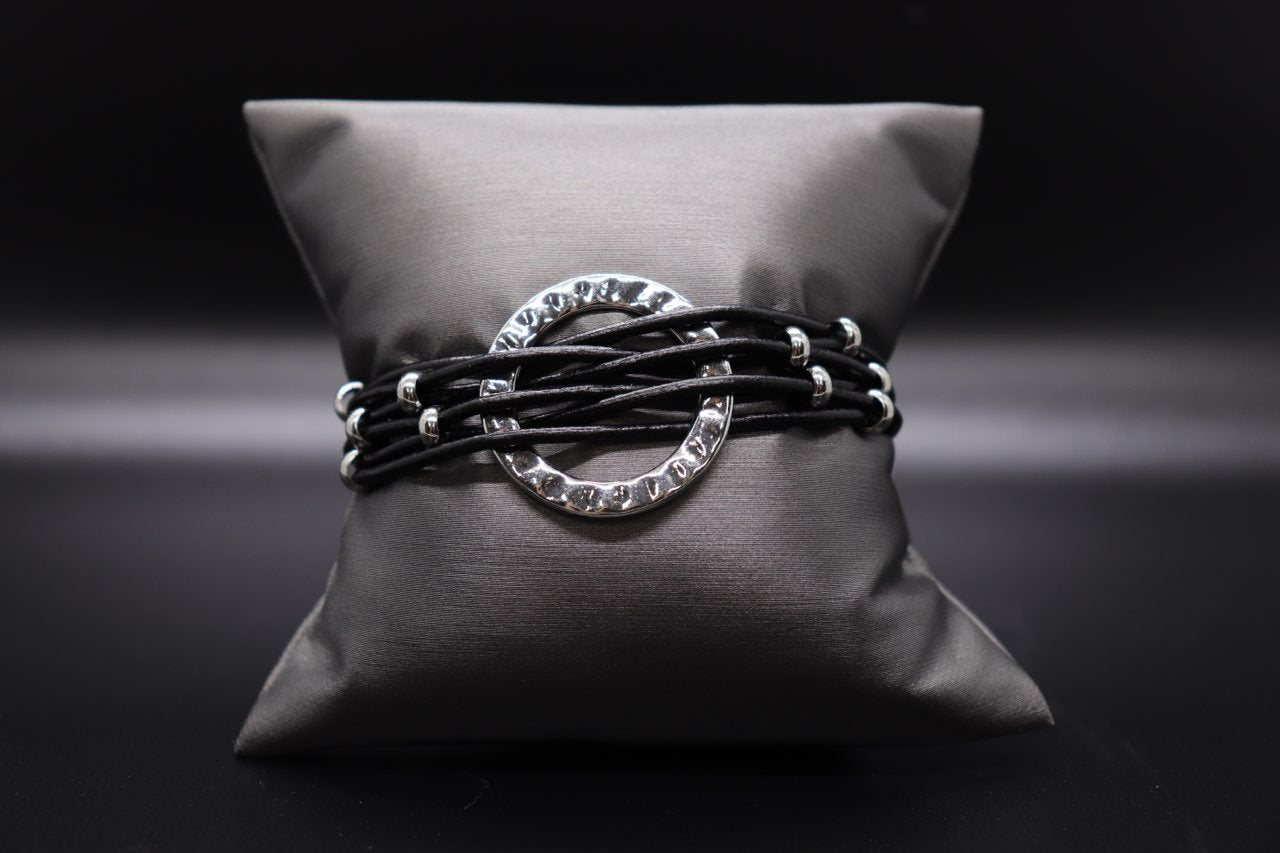 Paparazzi Magnetic Muse - Black Bracelet