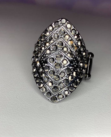Paparazzi Plead Glitzy - Black Ring