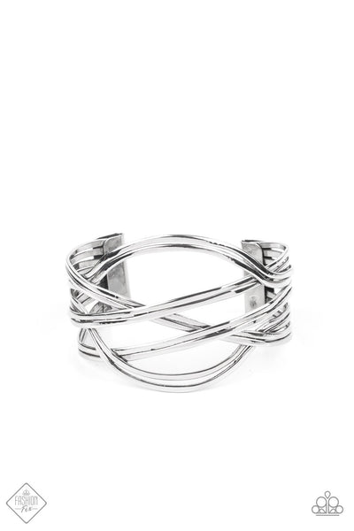 Paparazzi Hautely Hammered - Silver Bracelet