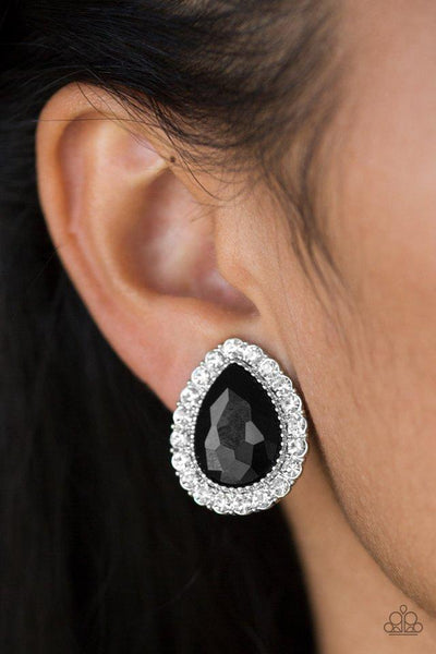 Paparazzi All HAUTE and Bothered - Black Earrings