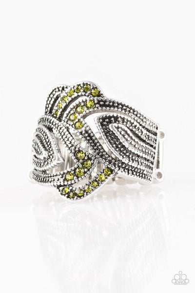 Paparazzi Fire and Ice - Green Ring