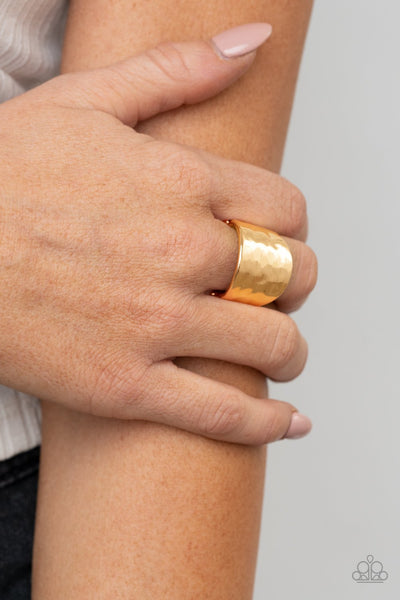 Paparazzi Check Your Reflection - Gold Ring