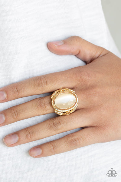 Paparazzi Deep Freeze - Gold Ring