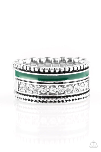 Paparazzi Rich Rogue - Green Ring