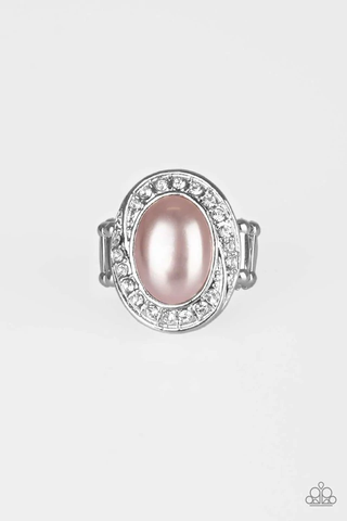 Paparazzi The ROYALE Treatment - Pink Ring