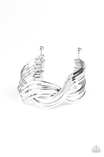Paparazzi Curvaceous Curves - Silver Bracelet