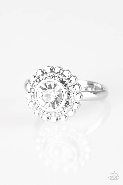 Paparazzi Starlet Shimmer. - Rings